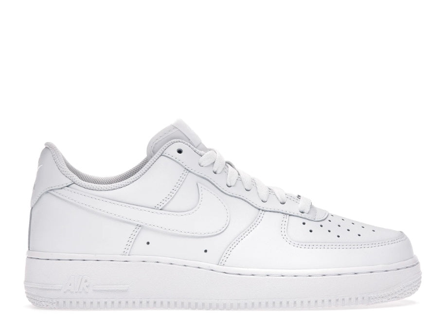 Men’s Nike Air Force 1 “Triple White”